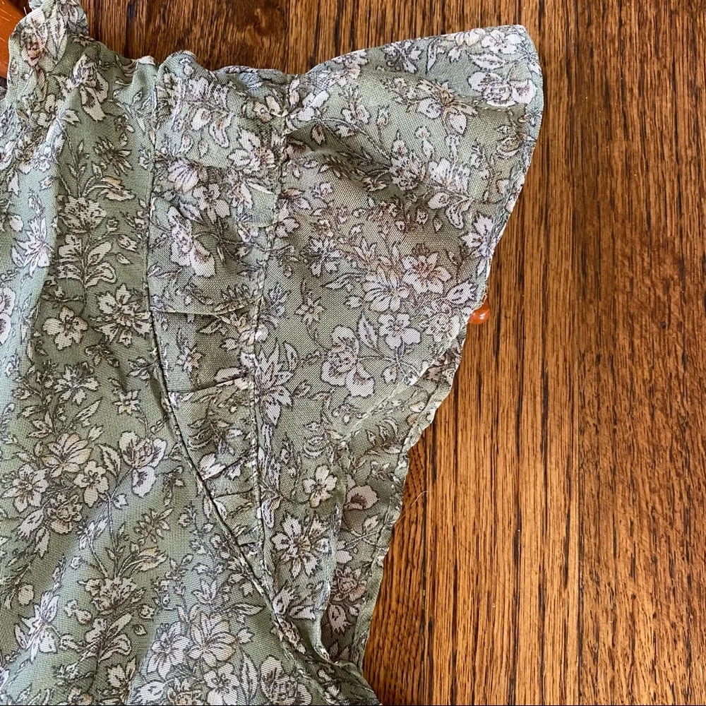 Moon River Ruffle Neck Floral Green Babydoll Mini Dress‎ Anthropologie M